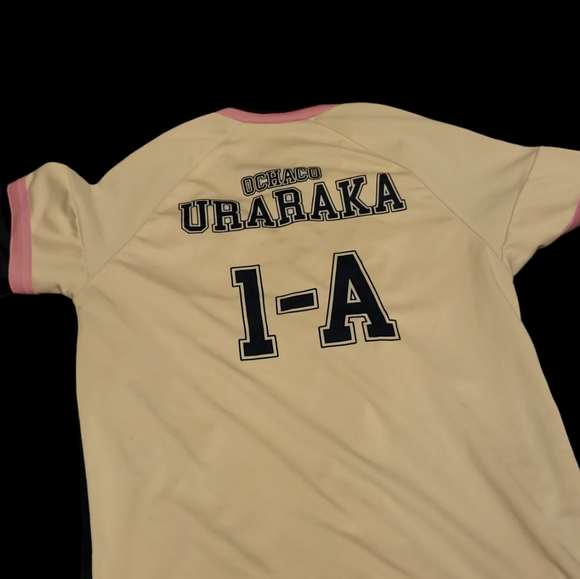 UA Shirt - Picture 2 of 5